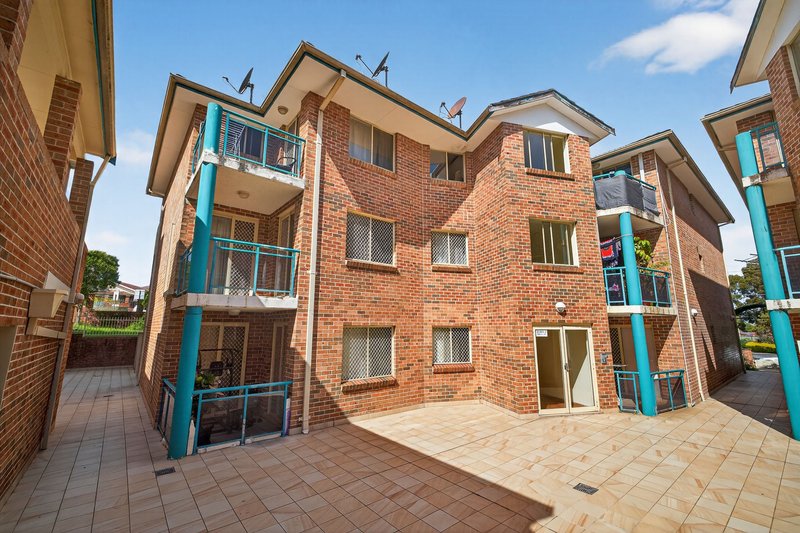 Photo - 5/1-9 Rickard Road, Bankstown NSW 2200 - Image 11