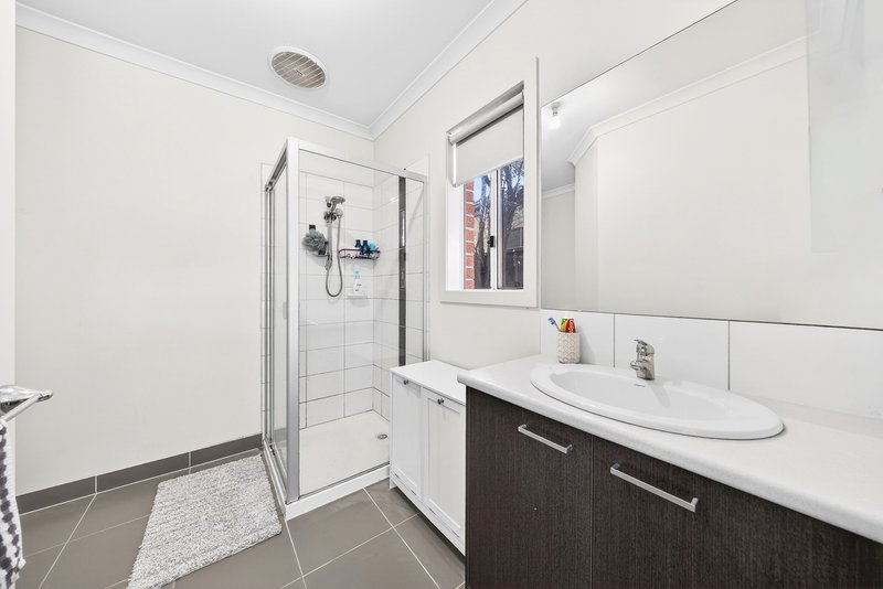 Photo - 51 Abrus Circuit, Cranbourne North VIC 3977 - Image 15