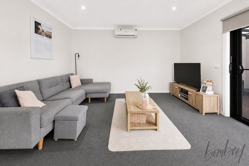 Photo - 51 Albion Crescent, Mickleham VIC 3064 - Image 5