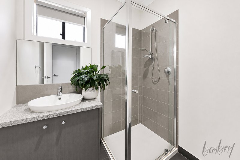 Photo - 51 Albion Crescent, Mickleham VIC 3064 - Image 7