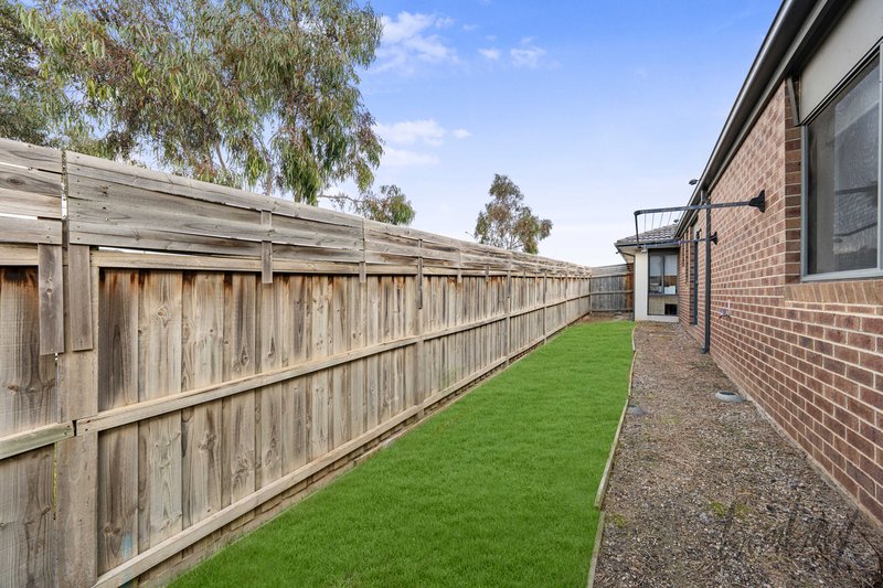 Photo - 51 Albion Crescent, Mickleham VIC 3064 - Image 13