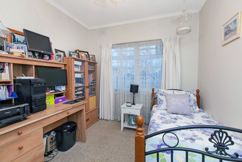 Photo - 51 Allenby Avenue, Reservoir VIC 3073 - Image 7