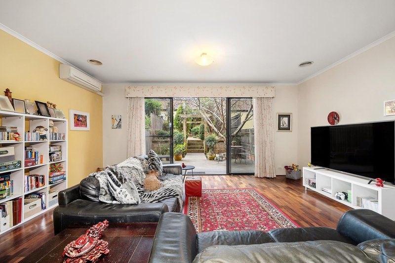 Photo - 51 Anthony Rolfe Avenue, Gungahlin ACT 2912 - Image 3