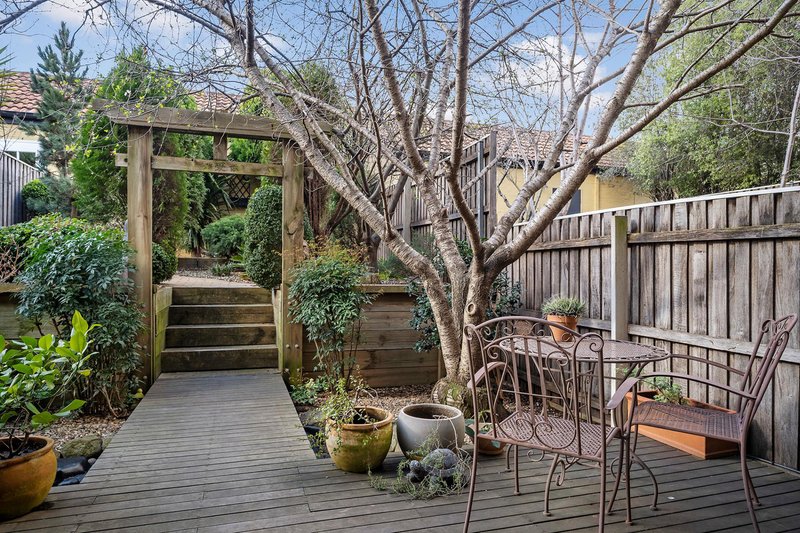 Photo - 51 Anthony Rolfe Avenue, Gungahlin ACT 2912 - Image 5