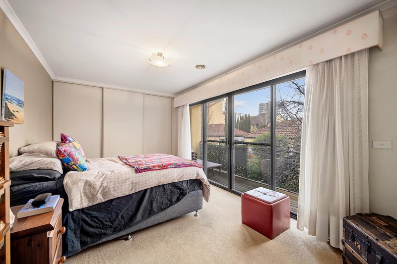 Photo - 51 Anthony Rolfe Avenue, Gungahlin ACT 2912 - Image 8