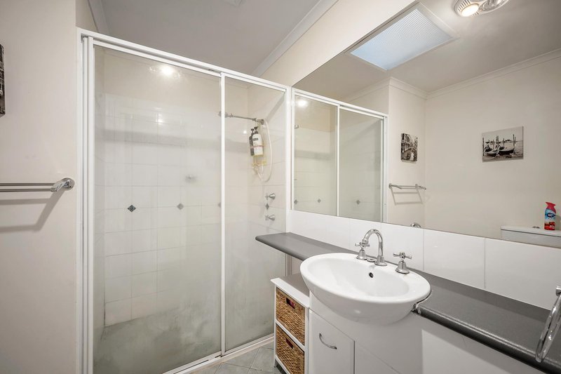 Photo - 51 Anthony Rolfe Avenue, Gungahlin ACT 2912 - Image 9