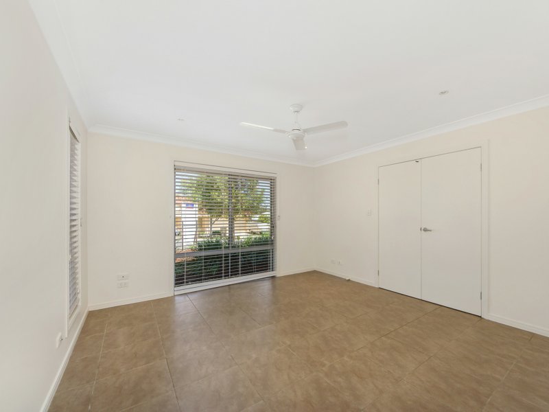 Photo - 51 Antonson Crescent, Mudgeeraba QLD 4213 - Image 9