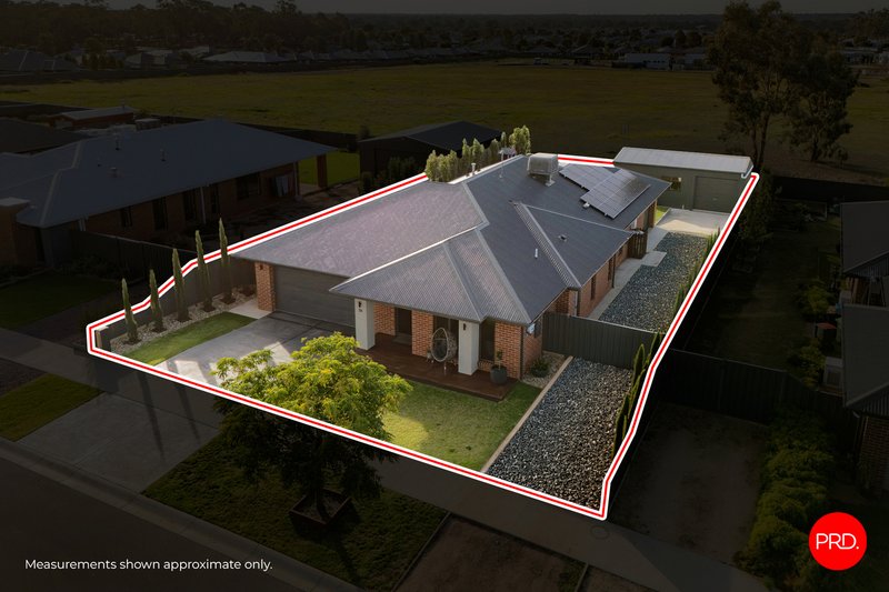 Photo - 51 Aspiring Drive, Huntly VIC 3551 - Image 4
