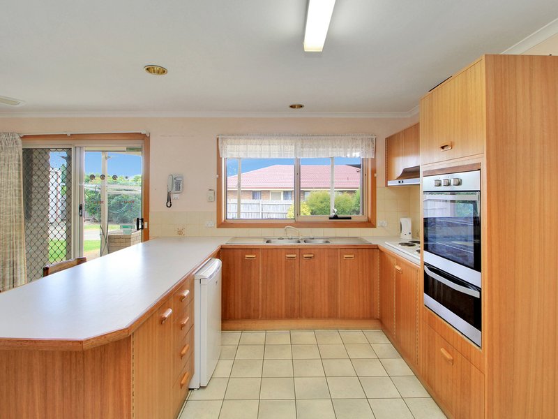 Photo - 51 Balmoral Crescent, Eastwood VIC 3875 - Image 2