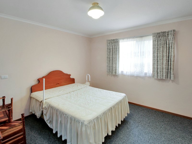 Photo - 51 Balmoral Crescent, Eastwood VIC 3875 - Image 10