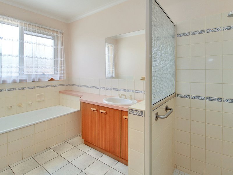 Photo - 51 Balmoral Crescent, Eastwood VIC 3875 - Image 14