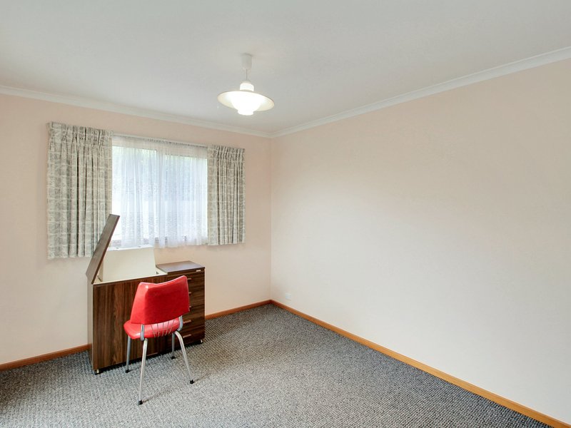 Photo - 51 Balmoral Crescent, Eastwood VIC 3875 - Image 15