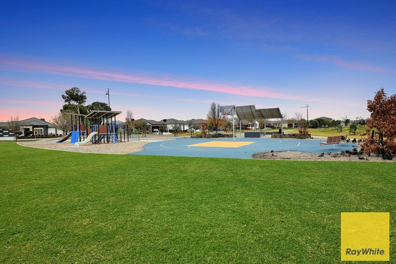 Photo - 51 Barron Street, Tarneit VIC 3029 - Image 15