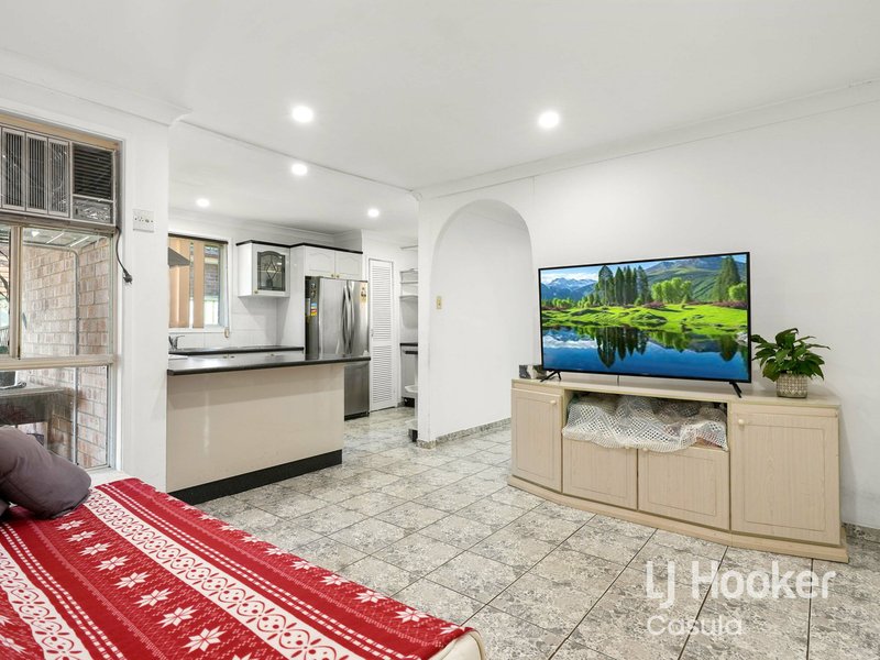 Photo - 51 Bathurst Street, Wakeley NSW 2176 - Image 3