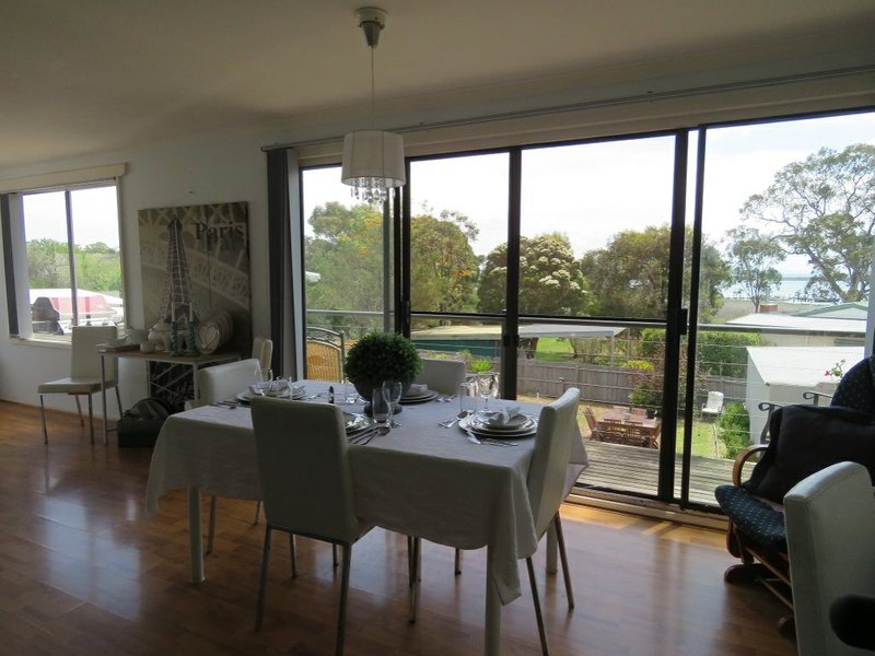 Photo - 51 Bay Road, Eagle Point VIC 3878 - Image 3