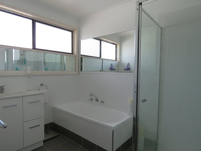 Photo - 51 Bay Road, Eagle Point VIC 3878 - Image 11