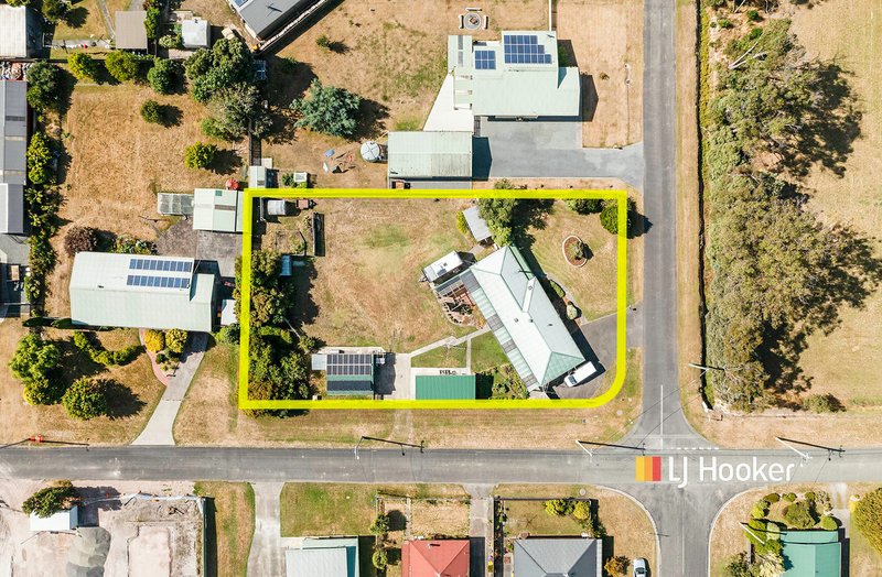 Photo - 51 Benny Street, Latrobe TAS 7307 - Image 11