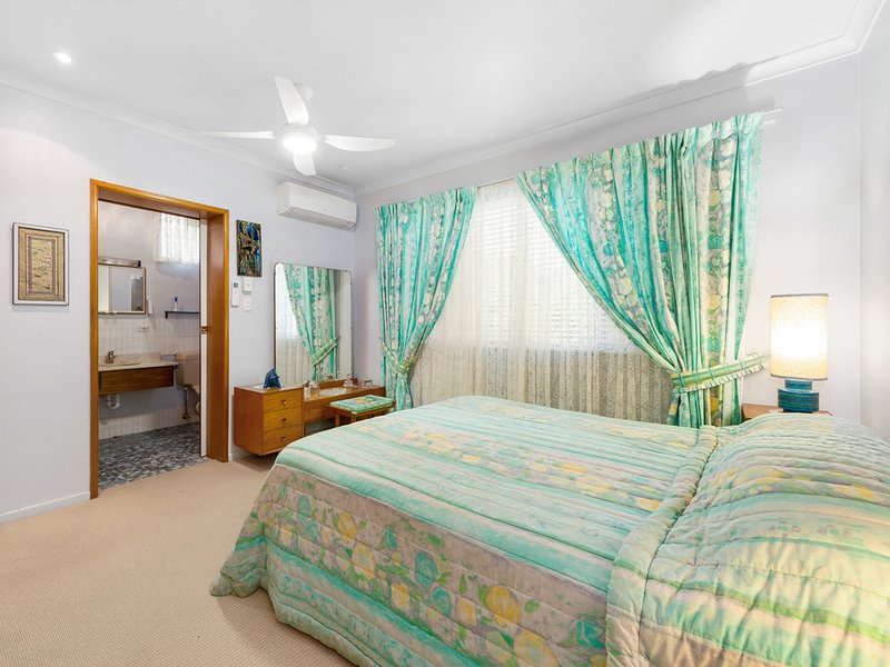 Photo - 51 Binowee Street, Aspley QLD 4034 - Image 12