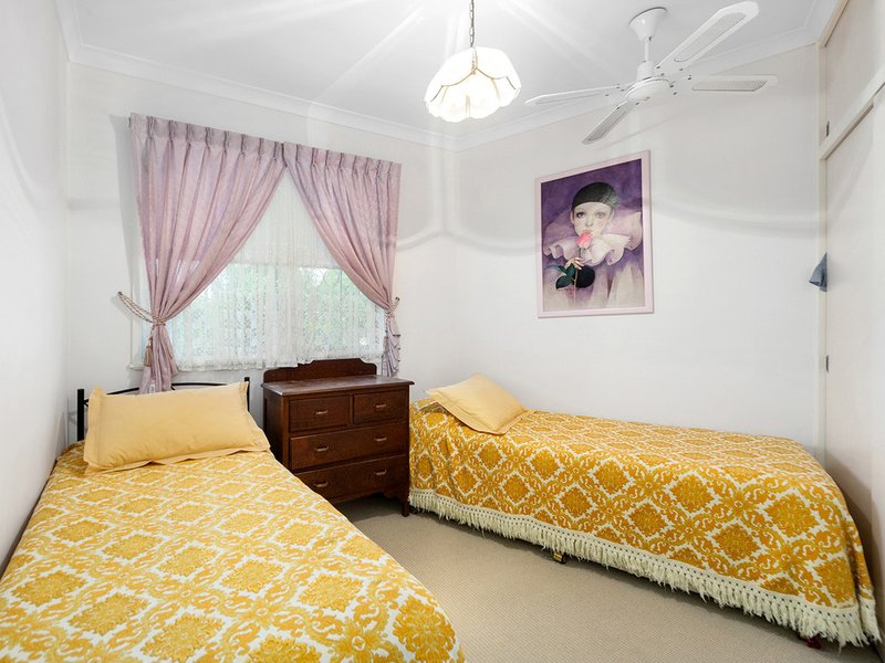 Photo - 51 Binowee Street, Aspley QLD 4034 - Image 14