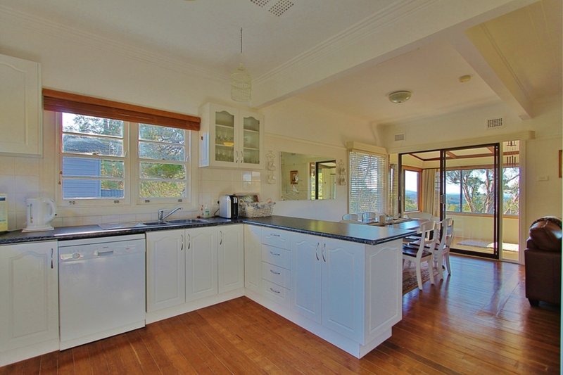 Photo - 51 Blaxland Road, Wentworth Falls NSW 2782 - Image 2