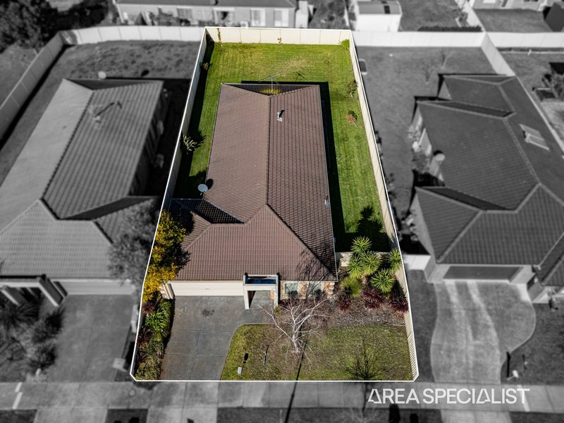 Photo - 51 Bluehills Boulevard, Pakenham VIC 3810 - Image 24