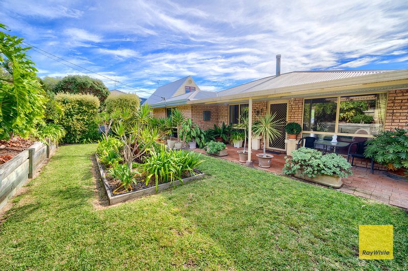 Photo - 51 Boronia Avenue, Collingwood Heights WA 6330 - Image 2