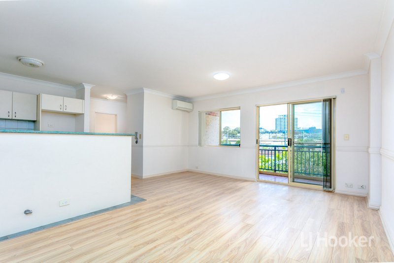 Photo - 5/1 Boyd Street, Blacktown NSW 2148 - Image 2