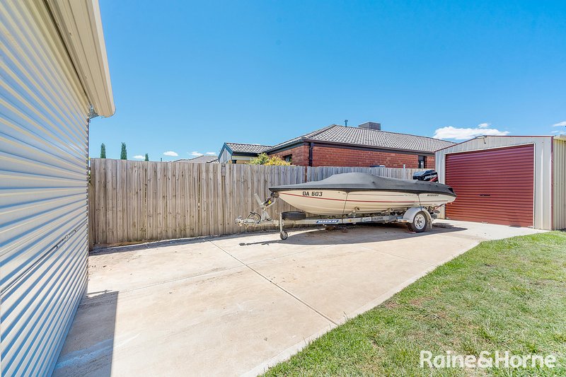 Photo - 51 Bradman Drive, Sunbury VIC 3429 - Image 18