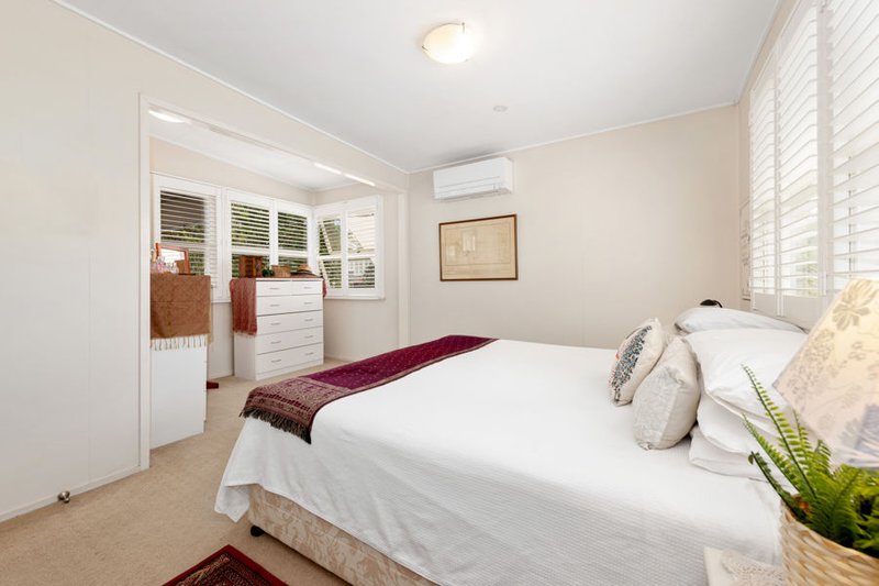 Photo - 51 Brae Street, Coorparoo QLD 4151 - Image 9