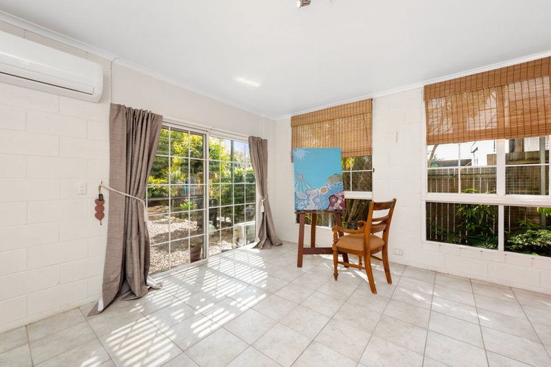 Photo - 51 Brae Street, Coorparoo QLD 4151 - Image 13