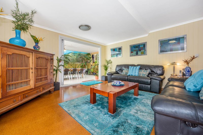 Photo - 51 Bunya Street, Greenslopes QLD 4120 - Image 7