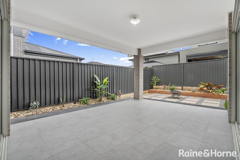 Photo - 51 Burnside Circuit, Leppington NSW 2179 - Image 13