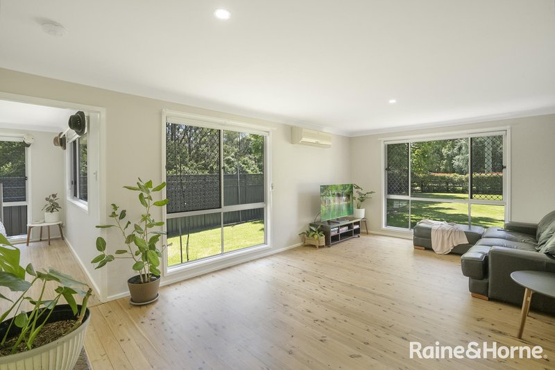 Photo - 51 Burton Road, Eleebana NSW 2282 - Image 6