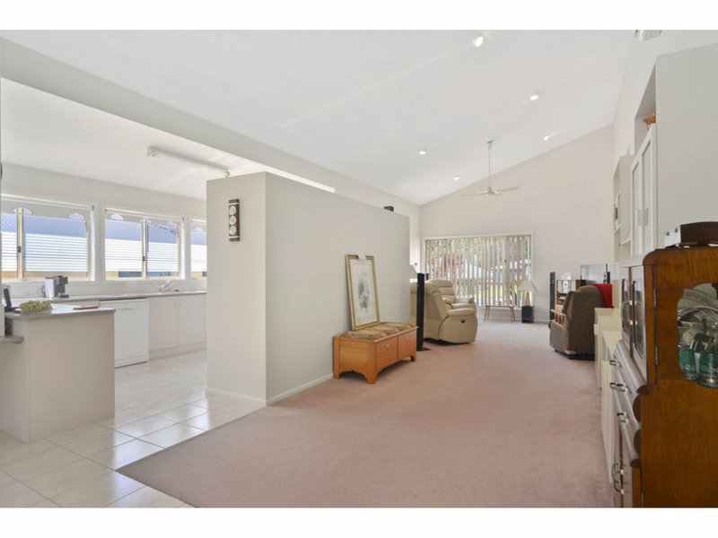 Photo - 51 Cammaray Drive, St Georges Basin NSW 2540 - Image 2