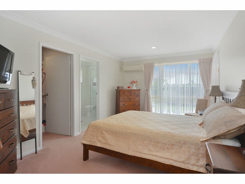 Photo - 51 Cammaray Drive, St Georges Basin NSW 2540 - Image 7