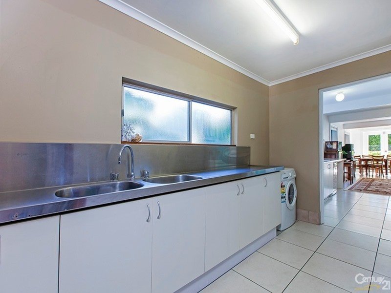 Photo - 51 Centenary Crescent, Maroochydore QLD 4558 - Image 8