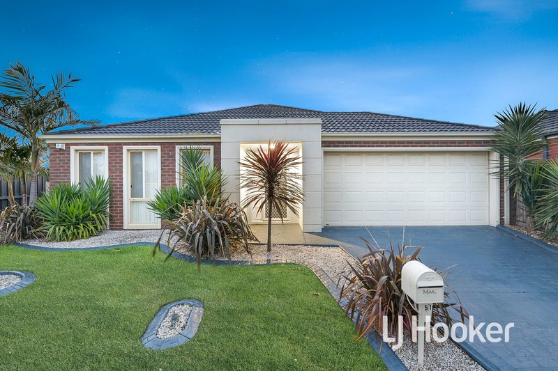 51 Chatswood Drive, Narre Warren South VIC 3805