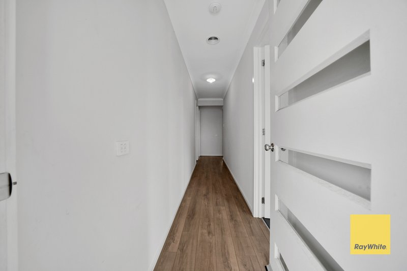 Photo - 51 Claremont Avenue, Rockbank VIC 3335 - Image 2