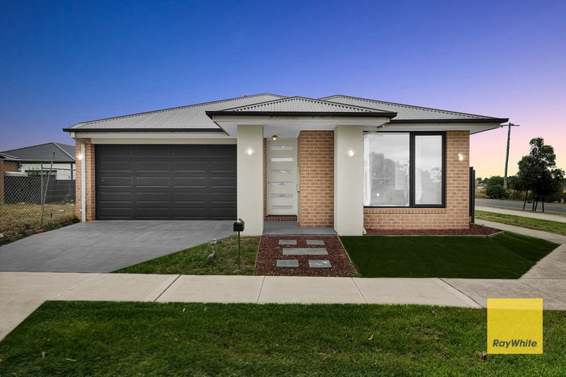Photo - 51 Claremont Avenue, Rockbank VIC 3335 - Image 19