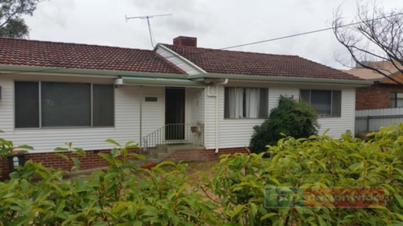 Photo - 51 Clarke Street, Tumut NSW 2720 - Image 5