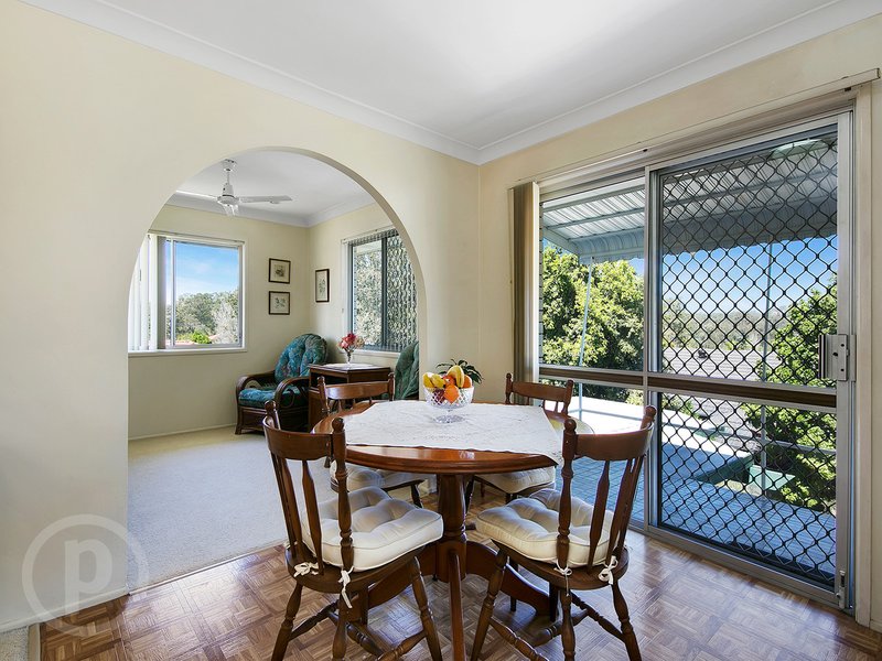 Photo - 51 Clivia Crescent, Daisy Hill QLD 4127 - Image 3