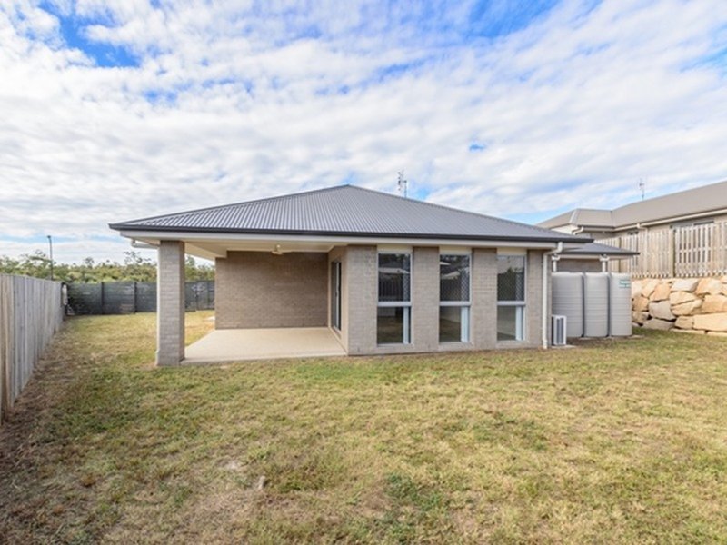 Photo - 51 Clover Crescent, Boyne Island QLD 4680 - Image 15