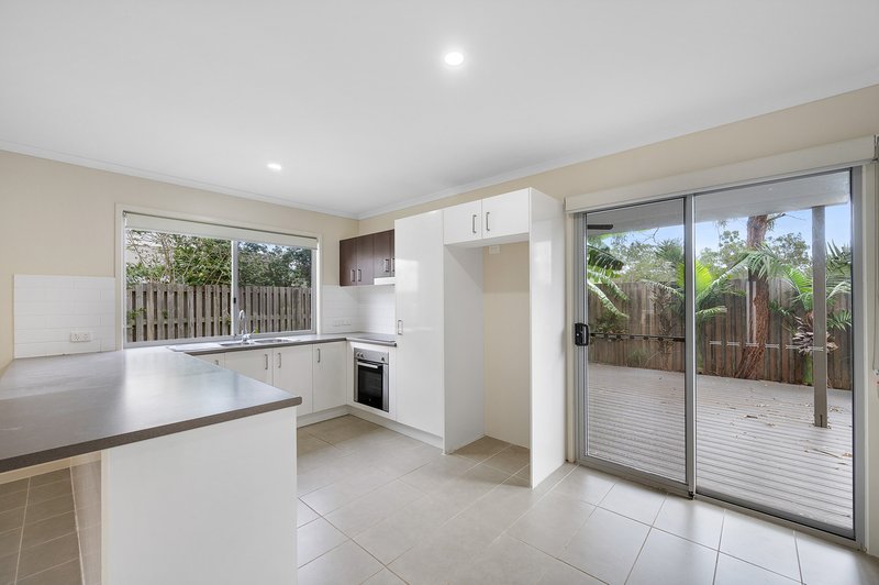 Photo - 5/1 Collins Lane, Kin Kora QLD 4680 - Image 3