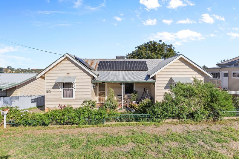 Photo - 51 Commins Street, Junee NSW 2663 - Image 1
