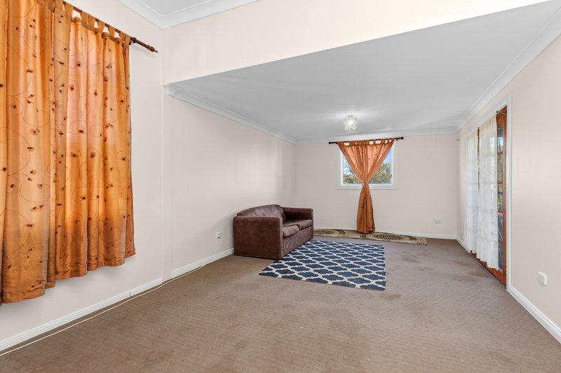 Photo - 51 Commins Street, Junee NSW 2663 - Image 7