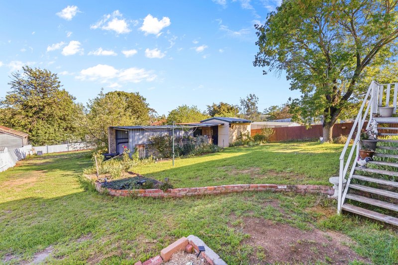 Photo - 51 Commins Street, Junee NSW 2663 - Image 10
