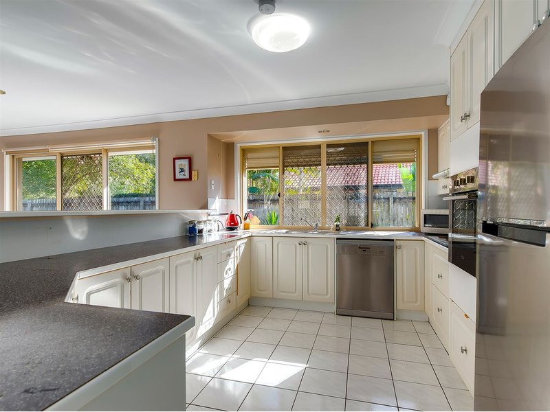 Photo - 51 Coolabah Cres , Bridgeman Downs QLD 4035 - Image 3