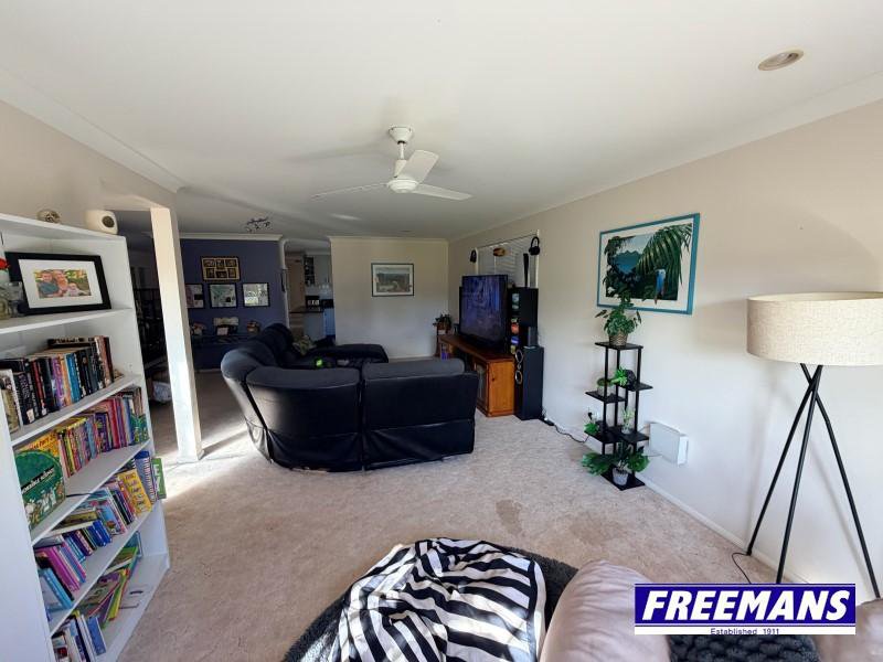Photo - 51 Cowie Drive, Kingaroy QLD 4610 - Image 4