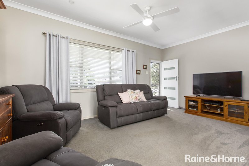 Photo - 51 Curry Street, Wallsend NSW 2287 - Image 2