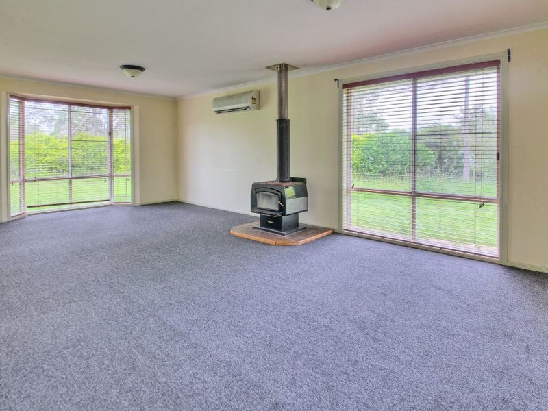 Photo - 51 Dandaraga Court, Chambers Flat QLD 4133 - Image 6